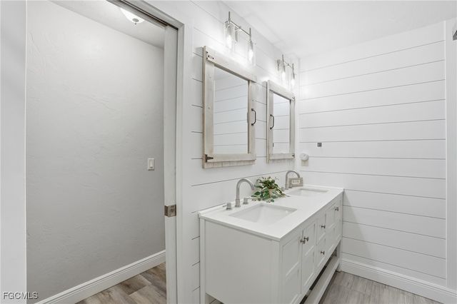 703 SE 7th ST 2, Cape Coral, FL 33990