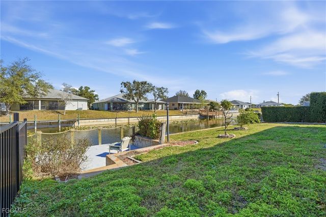 703 SE 7th ST 2, Cape Coral, FL 33990