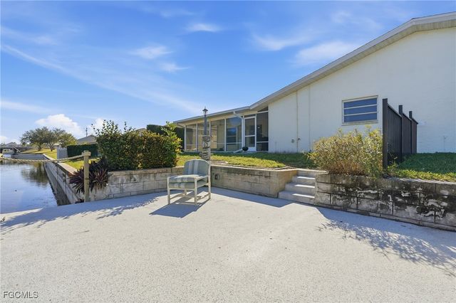 703 SE 7th ST 2, Cape Coral, FL 33990