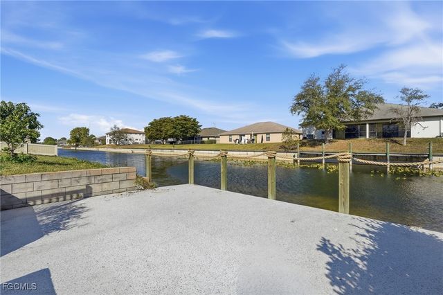 703 SE 7th ST 2, Cape Coral, FL 33990