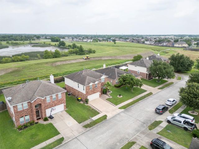 6407 Hillock Lane, Pearland, TX 77584