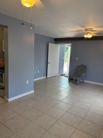 626 Minnesota Street B, Lantana, FL 33462