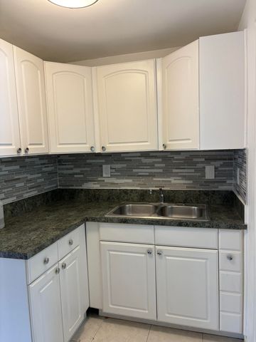 626 Minnesota Street B, Lantana, FL 33462