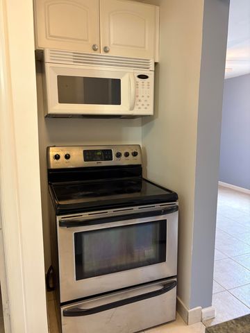 626 Minnesota Street B, Lantana, FL 33462