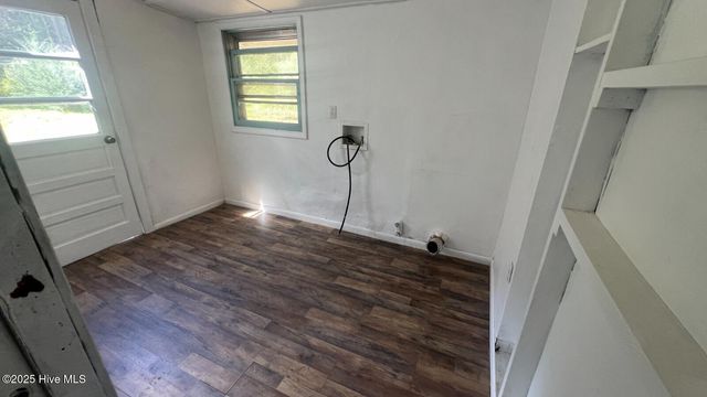 2300 Burgaw Highway, Jacksonville, NC 28540