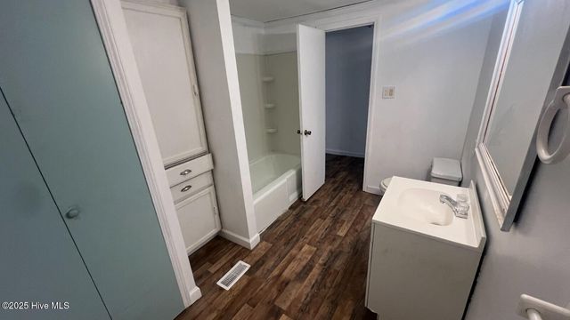 2300 Burgaw Highway, Jacksonville, NC 28540