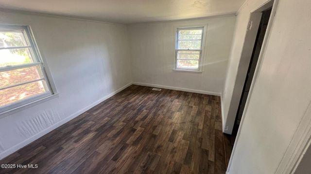 2300 Burgaw Highway, Jacksonville, NC 28540