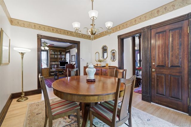 10 West Street, Marlboro, NY 12542