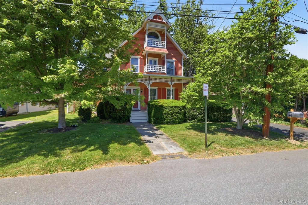 10 West Street, Marlboro, NY 12542