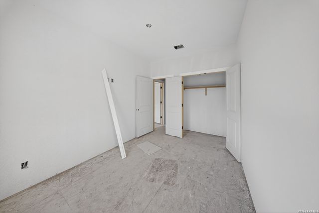 525 Dakota, San Antonio, TX 78203