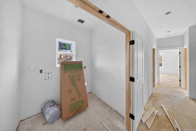 525 Dakota, San Antonio, TX 78203