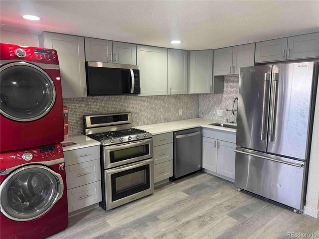 6504 W 14th Avenue, Lakewood, CO 80214