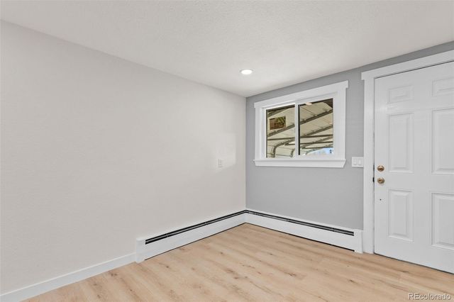 6504 W 14th Avenue, Lakewood, CO 80214