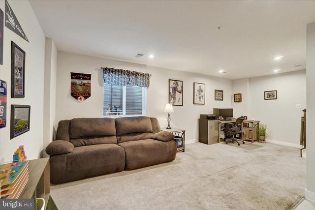 1135 ROSECROFT LN #64, York, PA 17403