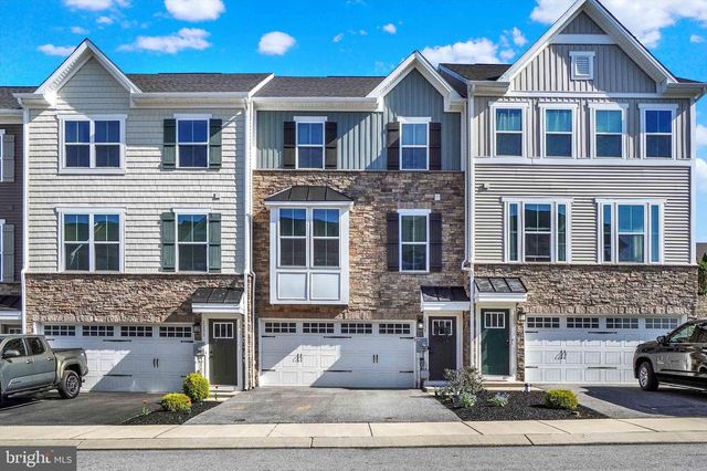 1135 ROSECROFT LN #64, York, PA 17403