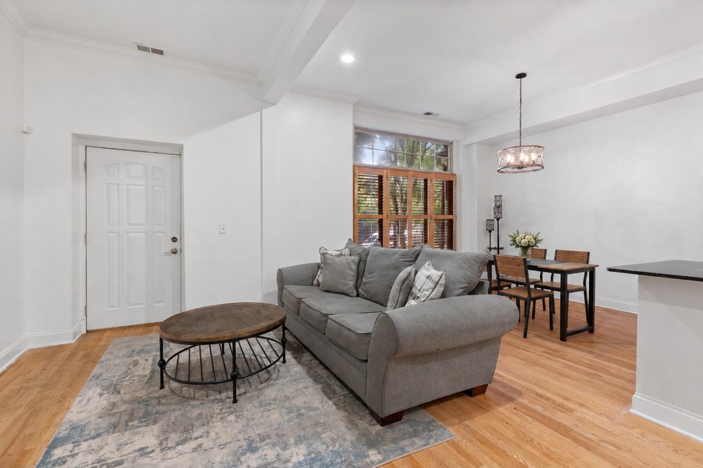 2729 W Washington Boulevard 2, Chicago, IL 60612 — photo 3
