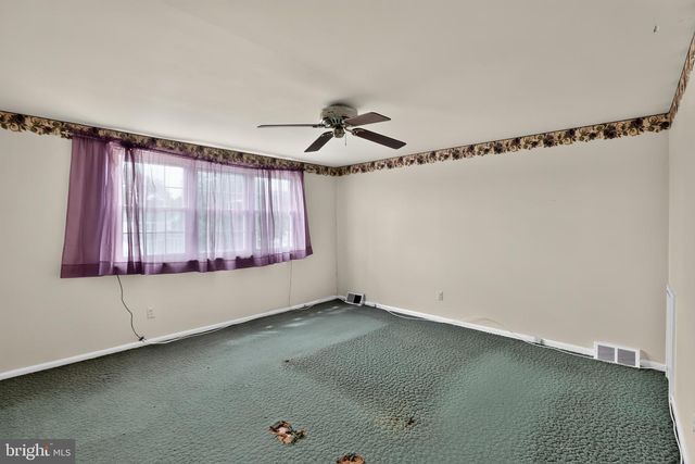 10942 MODENA PL, Philadelphia, PA 19154