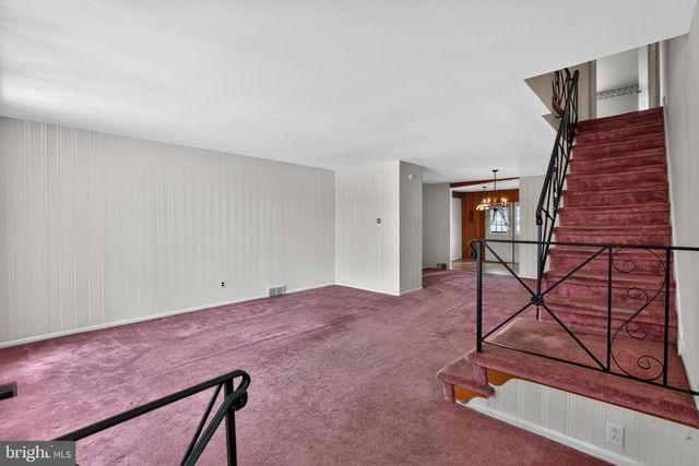10942 MODENA PL, Philadelphia, PA 19154