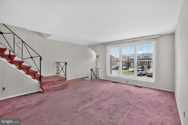 10942 MODENA PL, Philadelphia, PA 19154