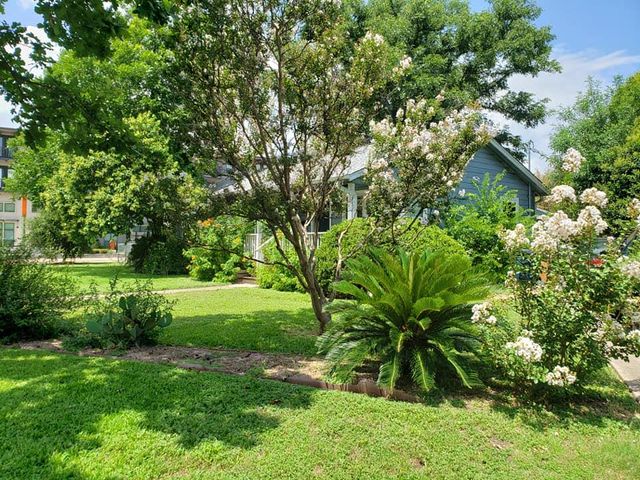5700 Avenue F, Austin, TX 78752
