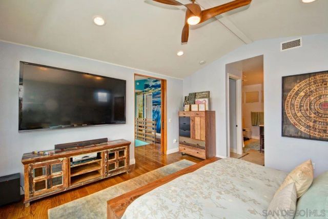 332 N Sierra Ave, Solana Beach, CA 92075