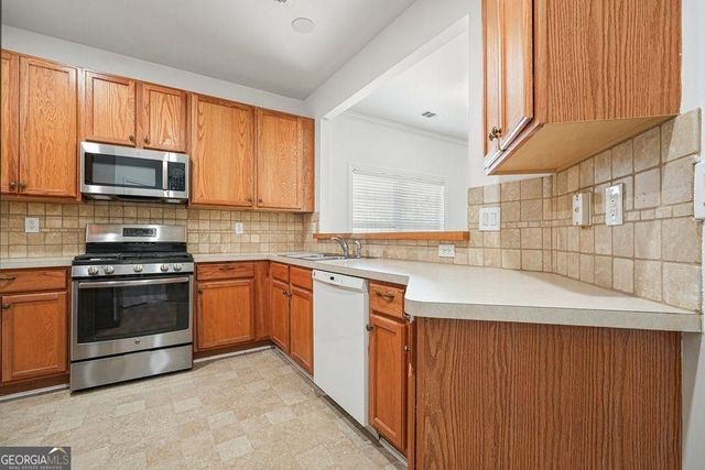 1411 Raven Rock Trail NW, Kennesaw, GA 30152