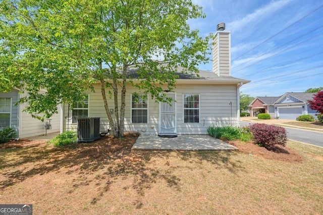 1411 Raven Rock Trail NW, Kennesaw, GA 30152
