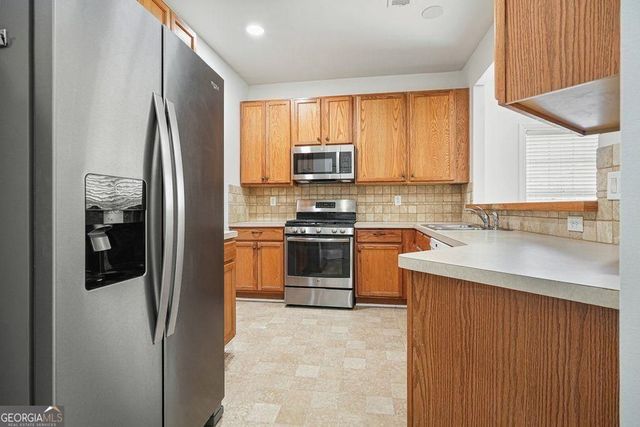 1411 Raven Rock Trail NW, Kennesaw, GA 30152