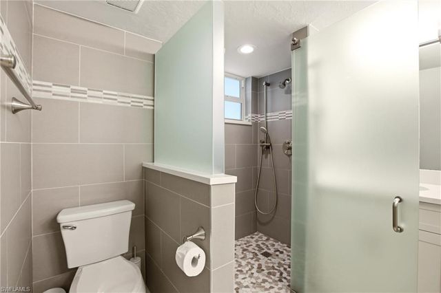5550 Heron Point DR 503, Naples, FL 34108