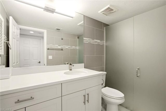 5550 Heron Point DR 503, Naples, FL 34108