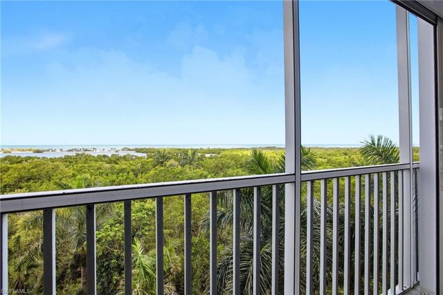 5550 Heron Point DR 503, Naples, FL 34108