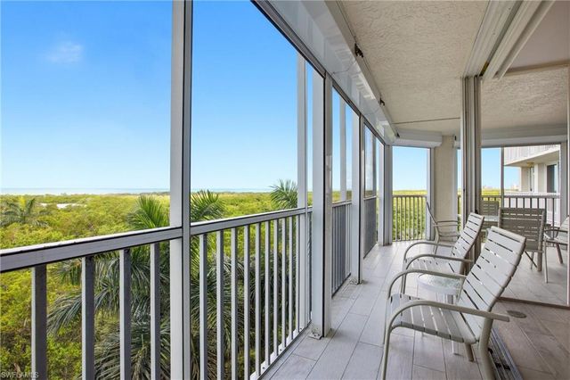 5550 Heron Point DR 503, Naples, FL 34108