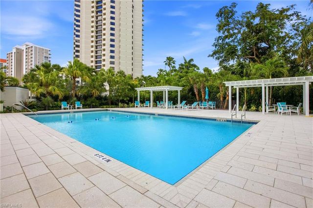 5550 Heron Point DR 503, Naples, FL 34108