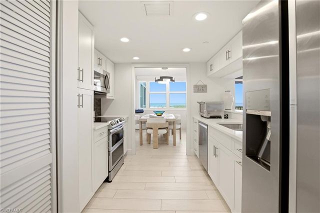 5550 Heron Point DR 503, Naples, FL 34108