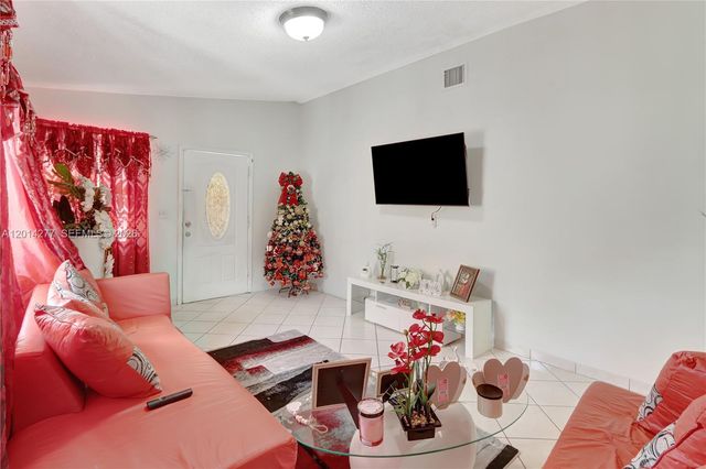 15803 NW 47th Avenue, Miami Gardens, FL 33054