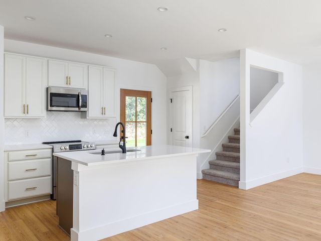 11001 Sage ST, Jonestown, TX 78645