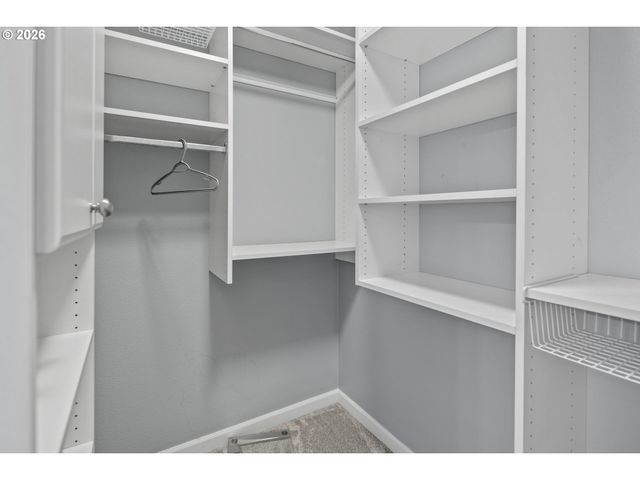 7009 Se TUSCANY Way, Milwaukie, OR 97267