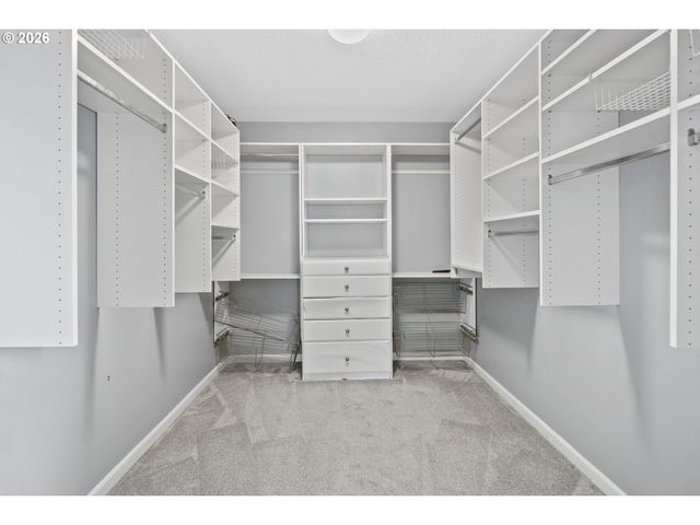 7009 Se TUSCANY Way, Milwaukie, OR 97267
