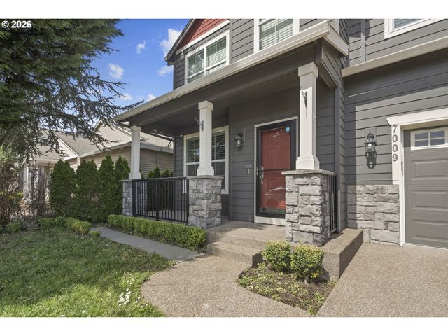7009 Se TUSCANY Way, Milwaukie, OR 97267