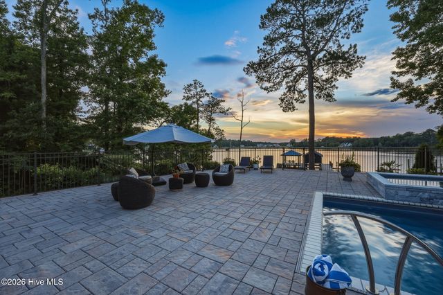 164 Catnip Point Road, Bath, NC 27808