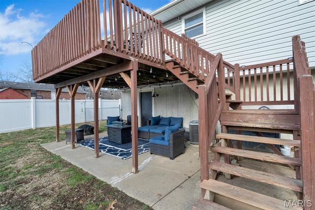 5832 Blackberry Drive, Imperial, MO 63052