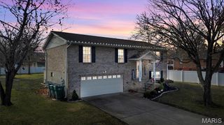 5832 Blackberry Drive, Imperial, MO 63052