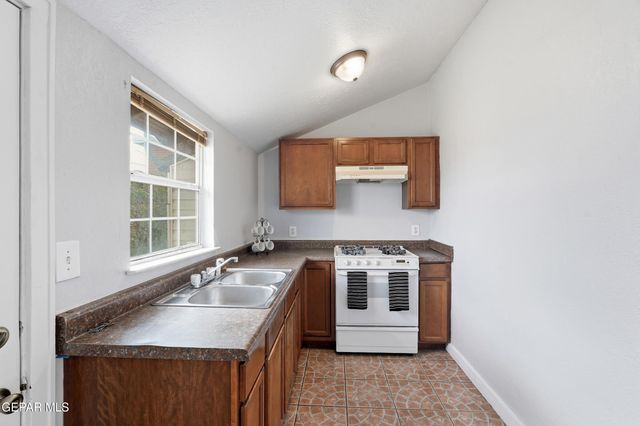 3110 FORT Boulevard, El Paso, TX 79936