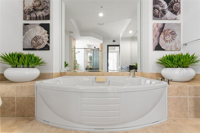 18201 Collins Ave 5001, Sunny Isles Beach, FL 33160