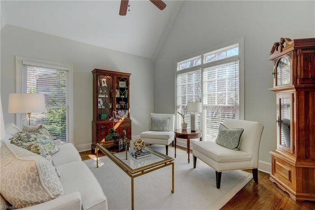 7 Foxglove Lane, Greensboro, NC 27455