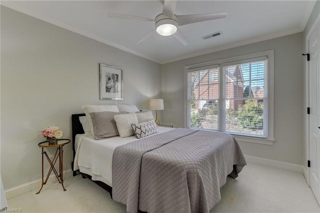 7 Foxglove Lane, Greensboro, NC 27455