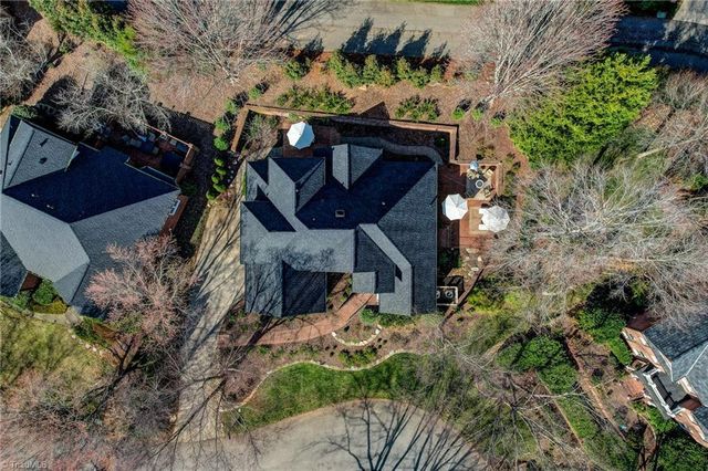 7 Foxglove Lane, Greensboro, NC 27455