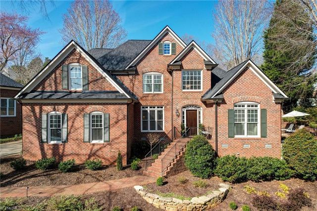 7 Foxglove Lane, Greensboro, NC 27455