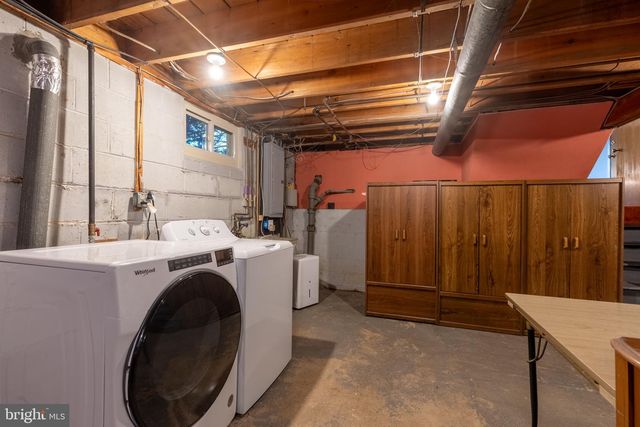 1919 KYNWYD RD, Wilmington, DE 19810