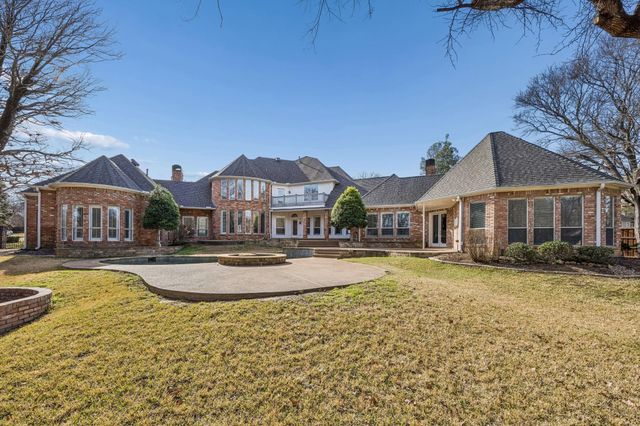 2900 Creek View Drive, Flower Mound, TX 75022